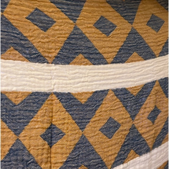 On Golden Lake Quilted Loom Weave Blue + Gold Blanket Wrap Loom Weave Cotton 78” - Picture 5 of 10